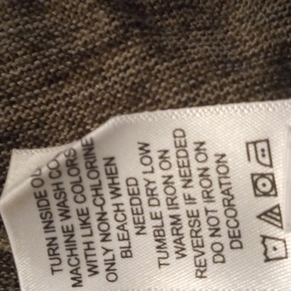 Women's Graphic Top 3x - Picture 4 of 10